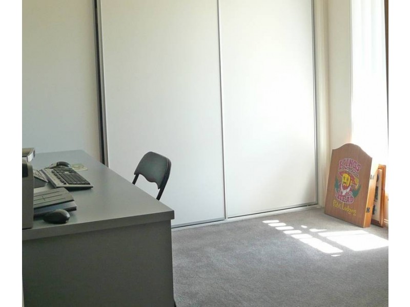 1 Michael Place, Oxley QLD 4075