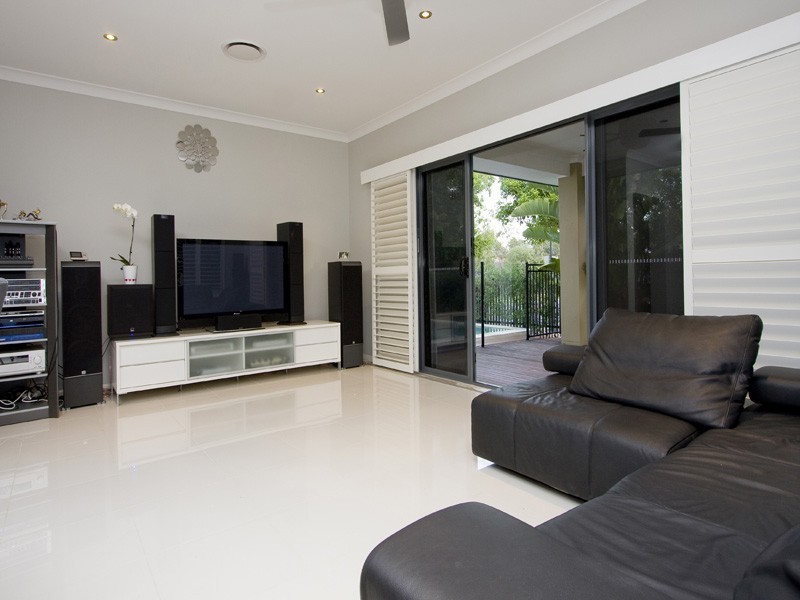 7 Seychelles Lane, Forest Lake QLD 4078