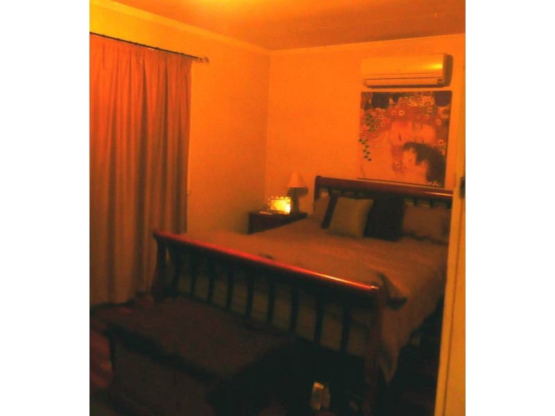 18 Muirlea Street, Oxley QLD 4075