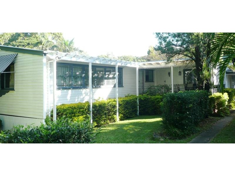 18 Muirlea Street, Oxley QLD 4075