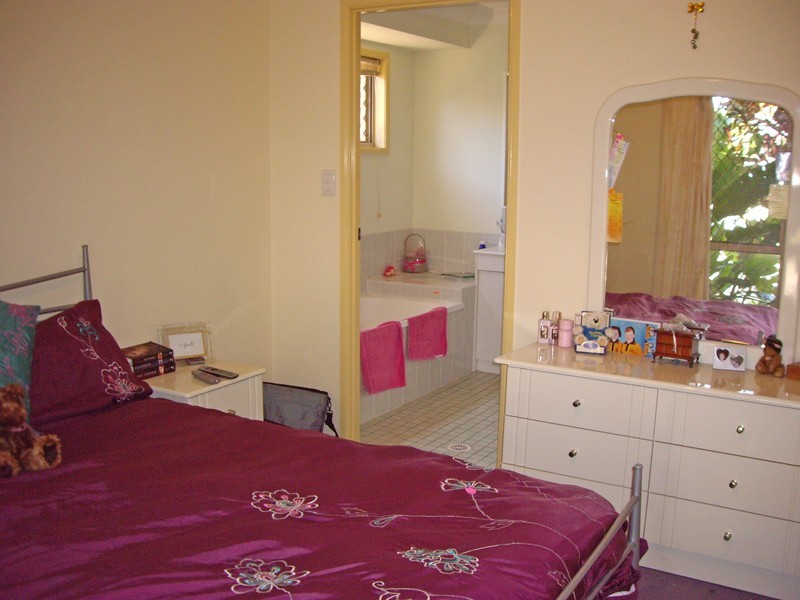 24 Cunningham Drive, Boronia Heights QLD 4124