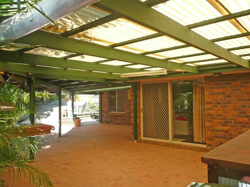 9 Kauri Place, Seventeen Mile Rocks QLD 4073