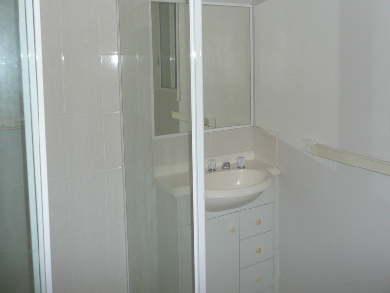 3 Norfolk Pl, Seventeen Mile Rocks QLD 4073