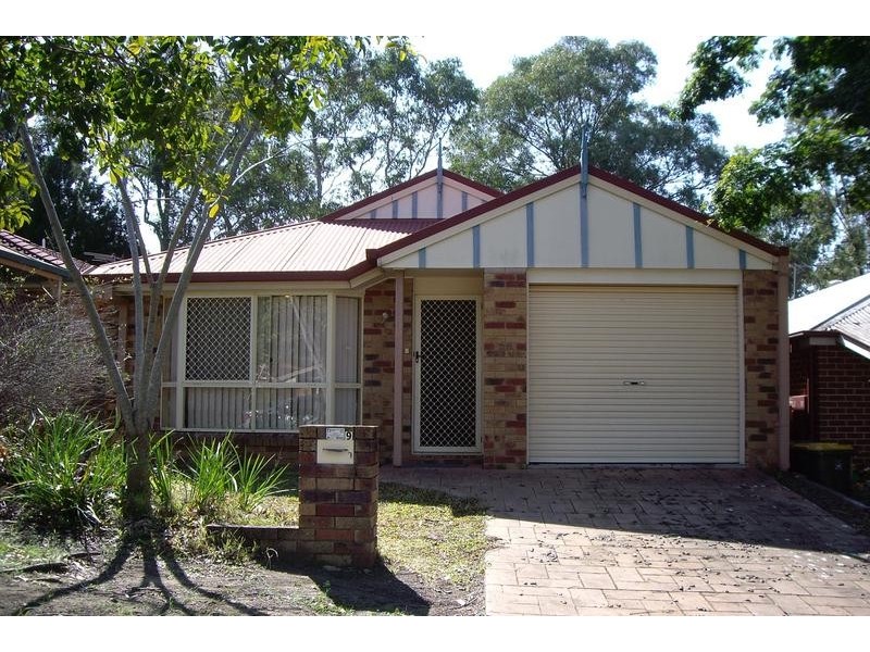9 Stuart Place, Forest Lake QLD 4078