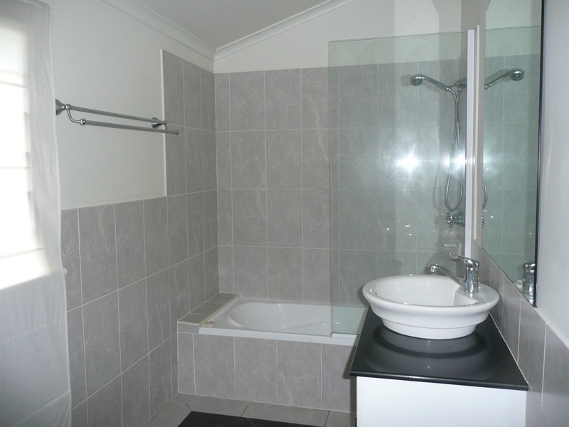 548 Sherwood Rd, Sherwood QLD 4075