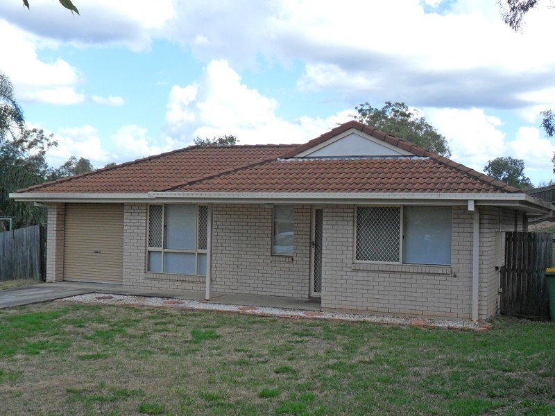 19 Henry Samuel Dr, Redbank Plains QLD 4301