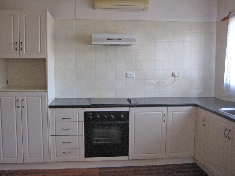184 Dowding St, Oxley QLD 4075