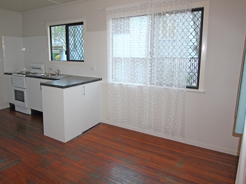 34 Oxley Station Rd, Oxley QLD 4075