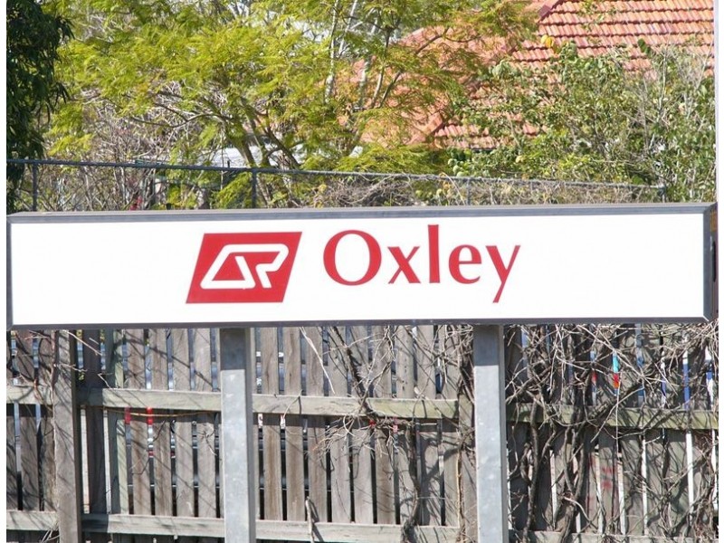 34 Oxley Station Rd, Oxley QLD 4075
