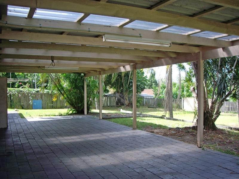 16 Durundur Court, Durack QLD 4077