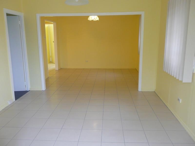 58 Oxley Station Rd, Oxley QLD 4075