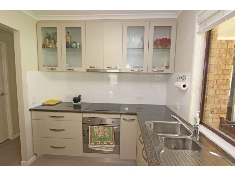 19 Thornburgh St, Oxley QLD 4075