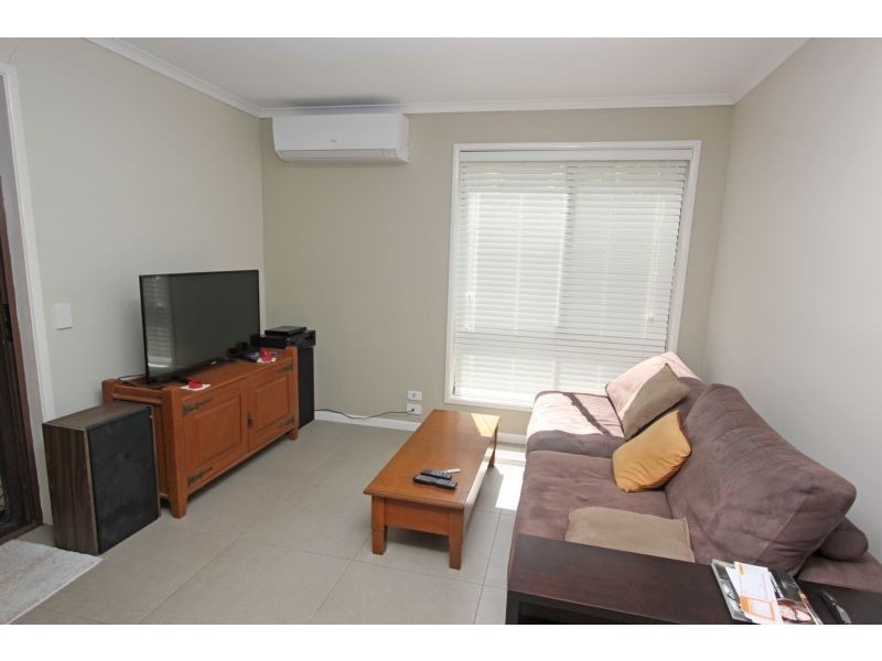 19 Thornburgh St, Oxley QLD 4075