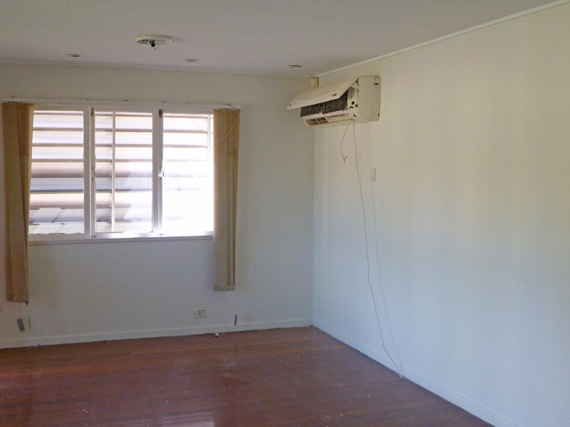 32 Lawson Street, Oxley QLD 4075