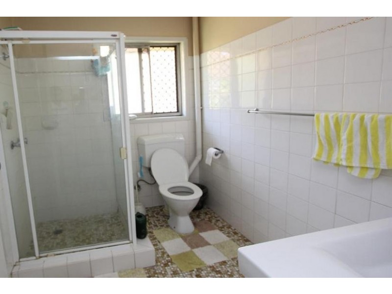 4/12 Skew St, Sherwood QLD 4075