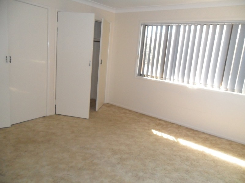 4 Tinaroo St, Durack QLD 4077