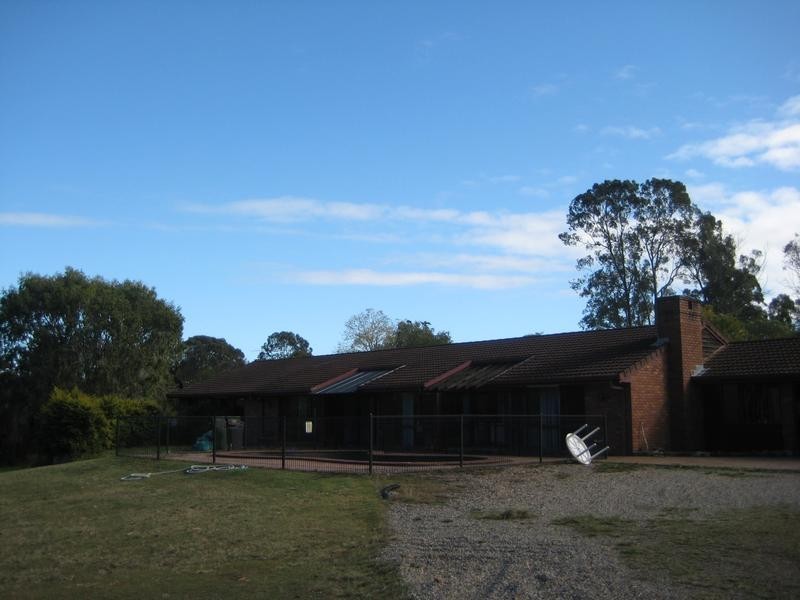 87 Staplyton Rd, Heathwood QLD 4110