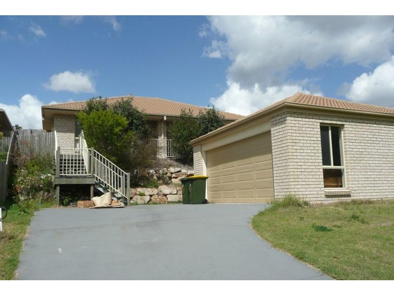 11 Michael Pl, Oxley QLD 4075