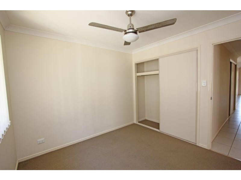 11 Michael Pl, Oxley QLD 4075