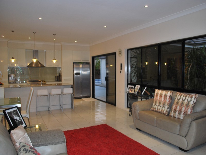 4 Nullarbor Circuit, Forest Lake QLD 4078