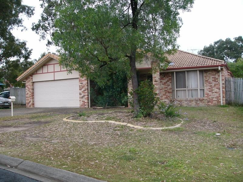 2 Selwyn Close, Forest Lake QLD 4078