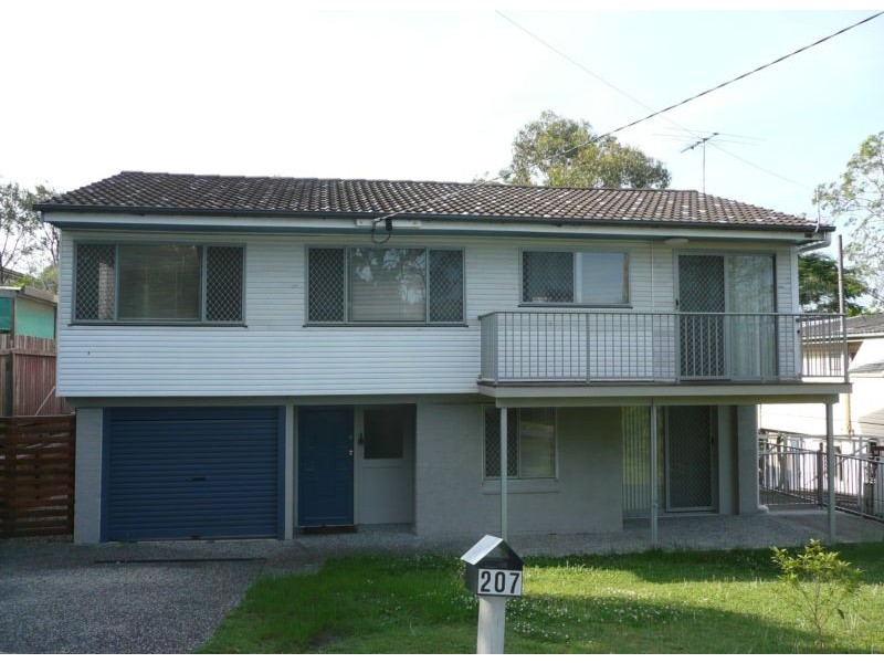 207 Englefield Rd, Oxley QLD 4075