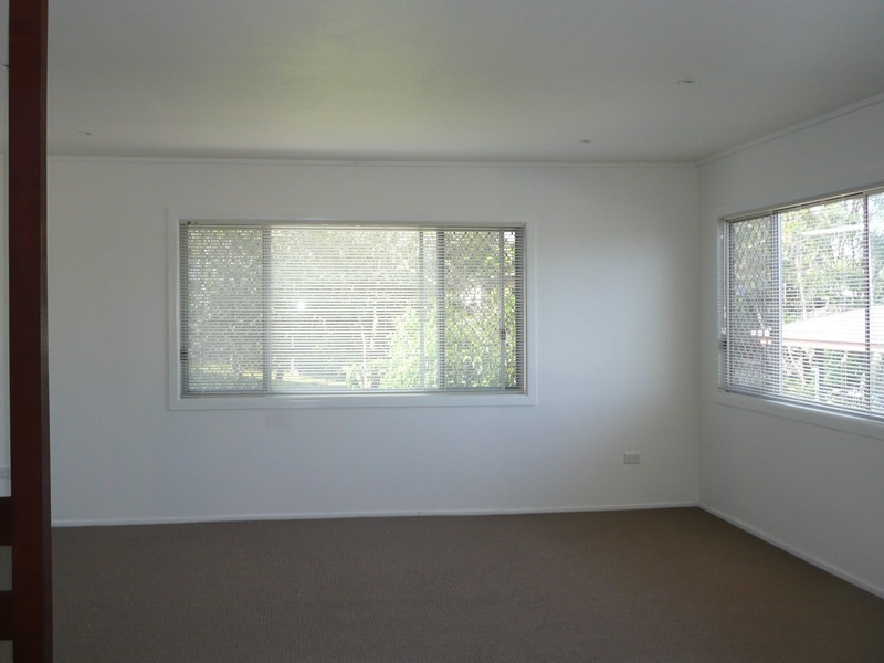 207 Englefield Rd, Oxley QLD 4075