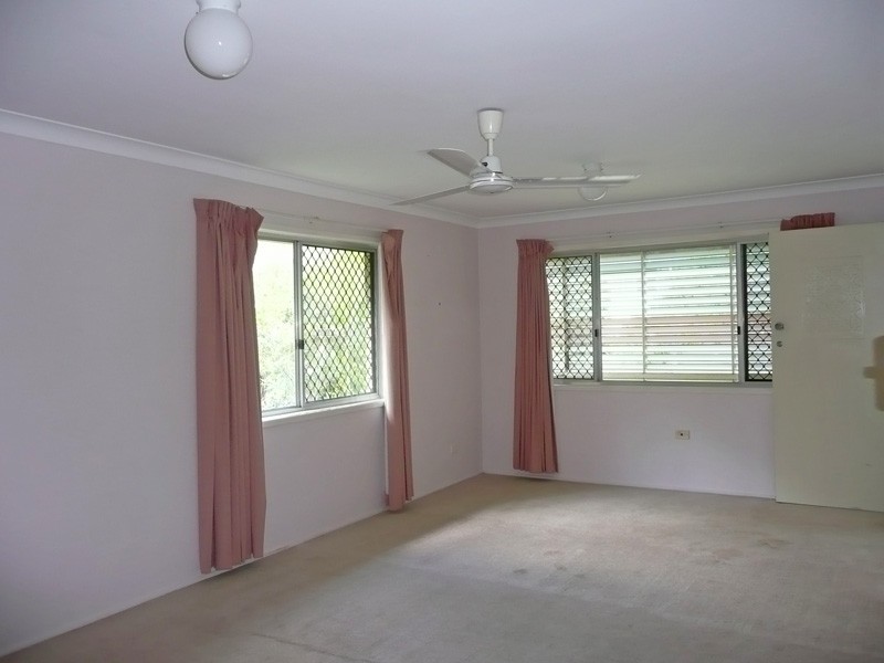 87 Muirlea St, Oxley QLD 4075