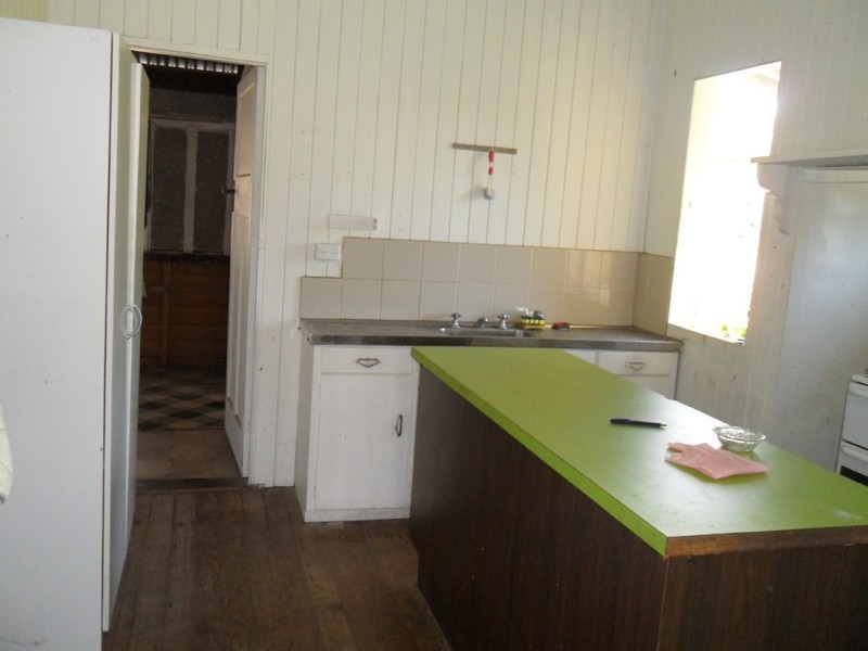 23 Irwin Tce, Oxley QLD 4075