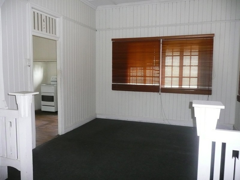 23 Irwin Tce, Oxley QLD 4075