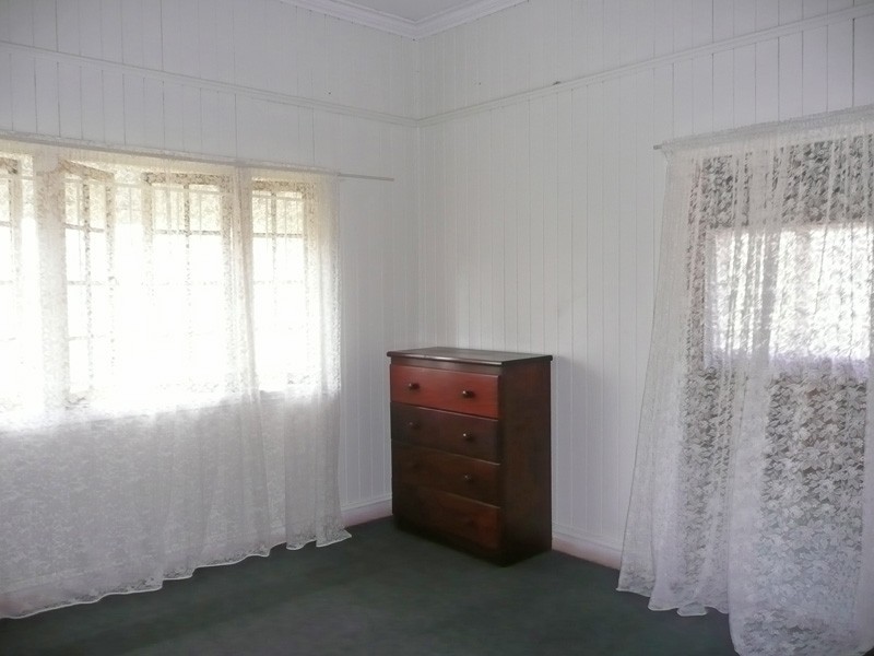 23 Irwin Tce, Oxley QLD 4075