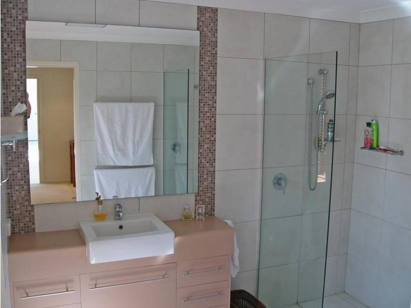 4 Nullarbor Place, Forest Lake QLD 4078