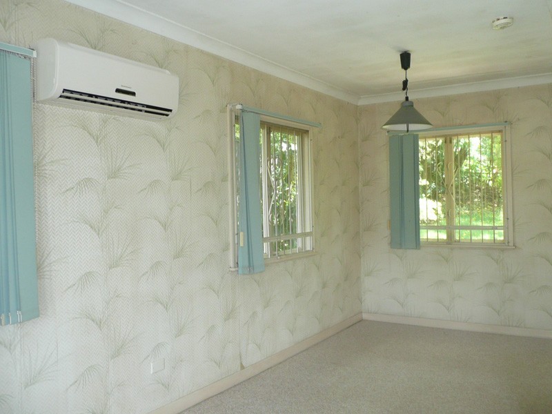 11 Mantle St, Oxley QLD 4075