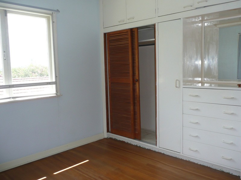 11 Mantle St, Oxley QLD 4075