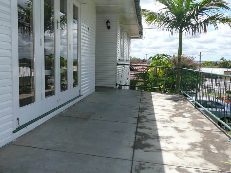 11 Mantle St, Oxley QLD 4075