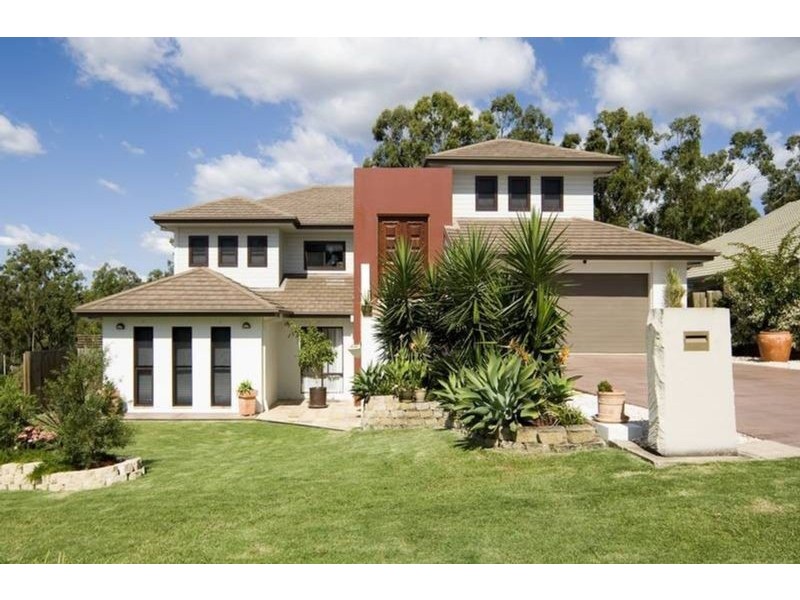 9 Rufous Cres, Brookwater QLD 4300