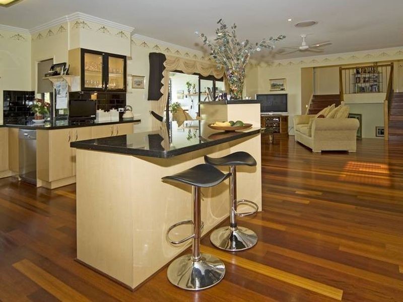 9 Rufous Cres, Brookwater QLD 4300