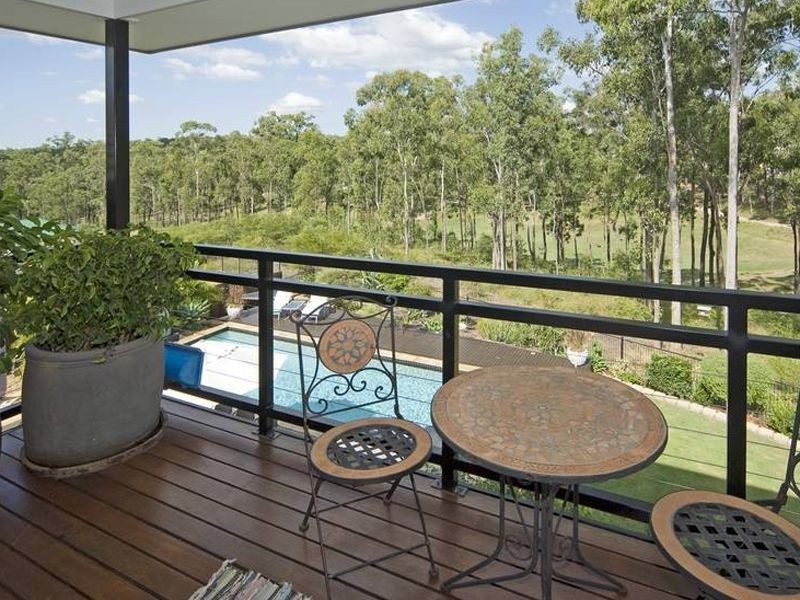 9 Rufous Cres, Brookwater QLD 4300