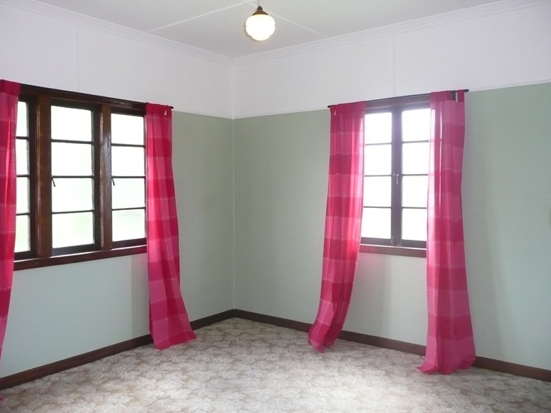 32 Premier St, Oxley QLD 4075