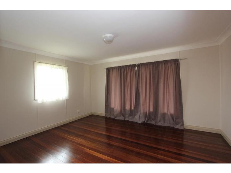 76 Gordon Ave, Darra QLD 4076