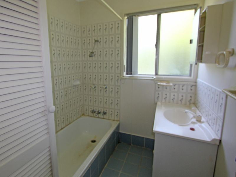 63 Julie Rd, Ellen Grove QLD 4078