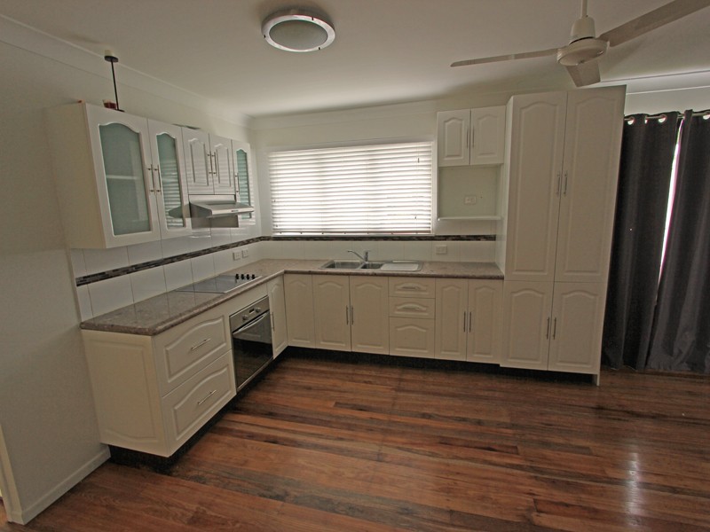 42 Kendall Street, Oxley QLD 4075