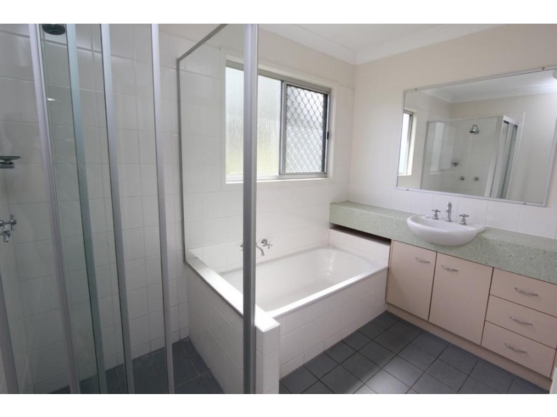 84 Manburgh Tce, Darra QLD 4076