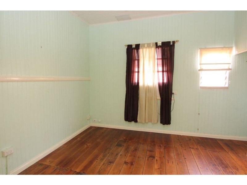 14 Alexander Rd, Oxley QLD 4075