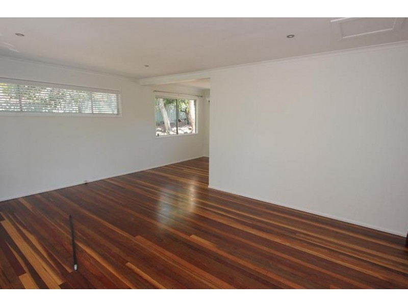 24 Venerable Street, Seventeen Mile Rocks QLD 4073