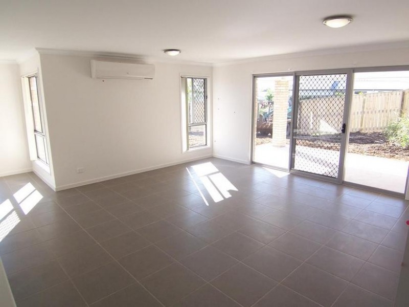 2 Cobbin Circ, Redbank Plains QLD 4301