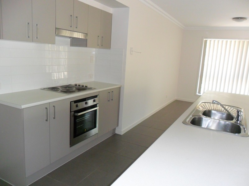 2 Cobbin Circ, Redbank Plains QLD 4301