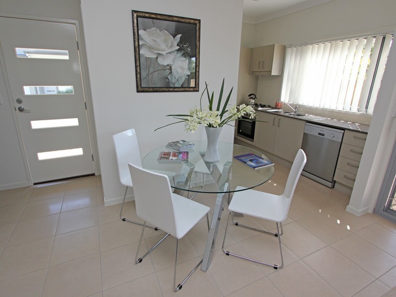 27/90 Jutland Street, Oxley QLD 4075