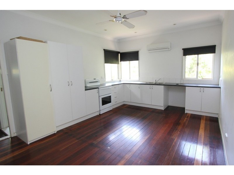 130 Dowding St, Oxley QLD 4075