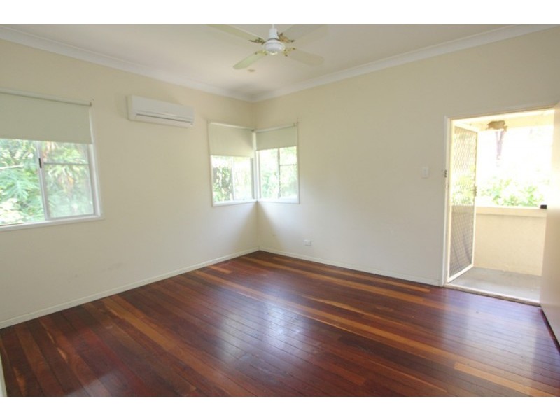 130 Dowding St, Oxley QLD 4075